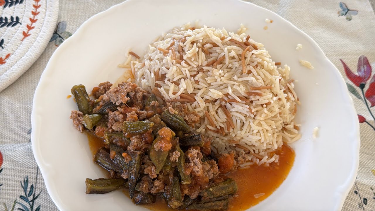 How to make Okra Rice it’s so delicious 😋 and easy to make #okra #ricerecipe #howtomakerice