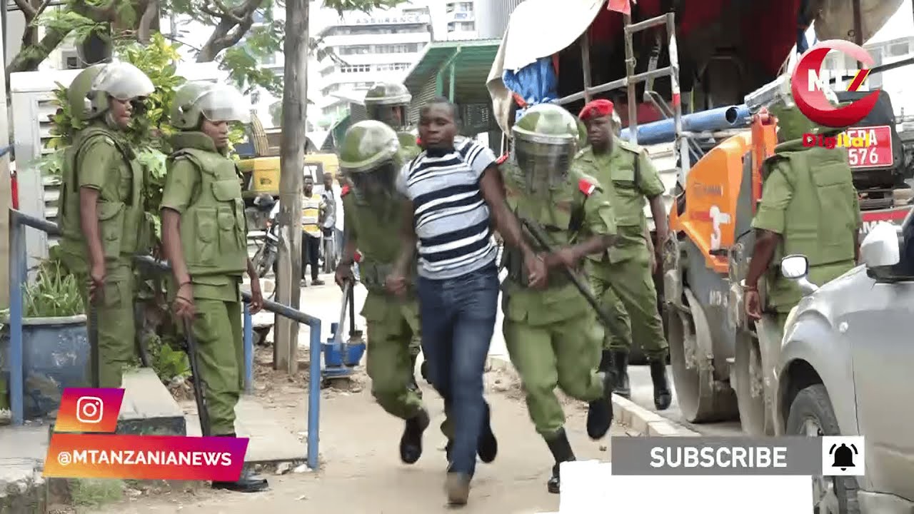 USIPIME! SHUHUDIA MSHIKEMSHIKE KIJANA ALIYEKAMATWA NA POLISI WAKATI KESI YA LISSU IKIENDELEA KISUTU