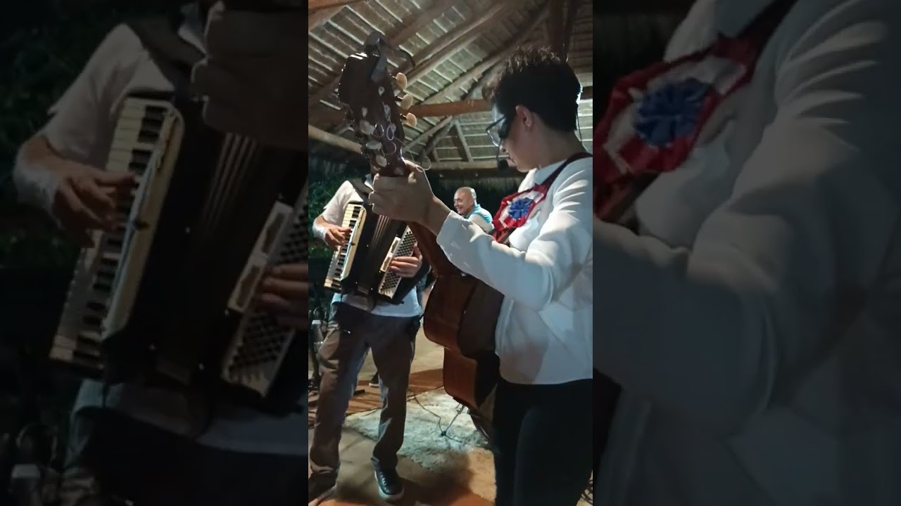 Belen casco junto a su hermano en el festibal de carapegua 27/12/25