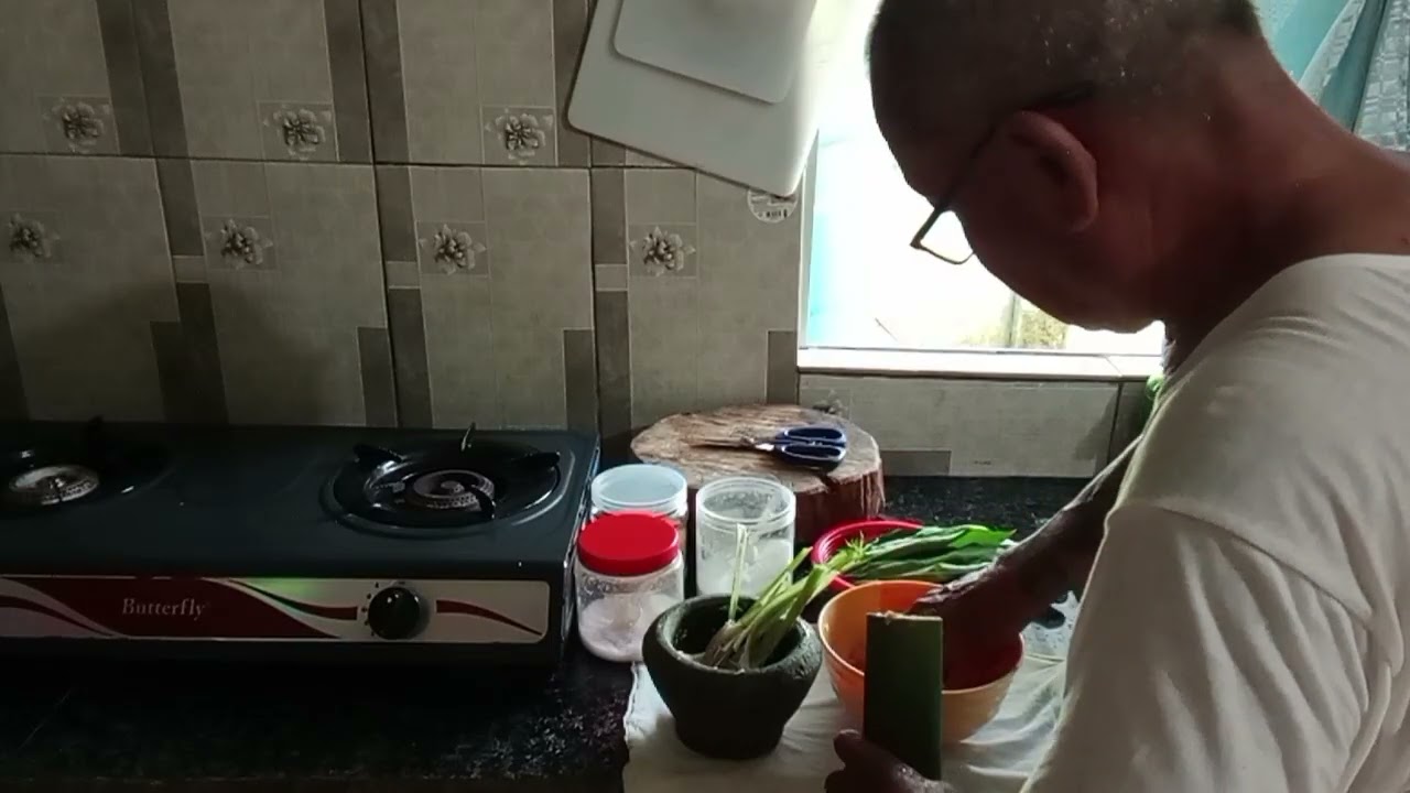 MANSUH MANOK TUAI.