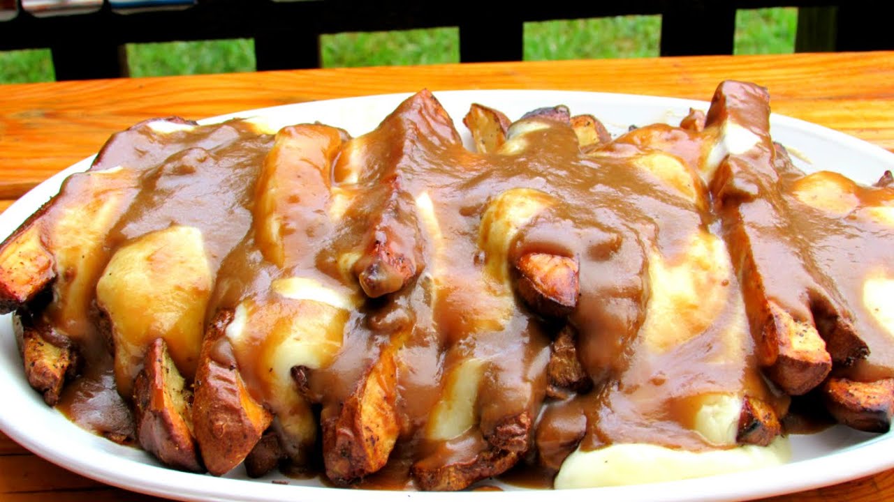 How To Make Poutine - French Fries, Gravy and Cheese - The Wolfe Pit