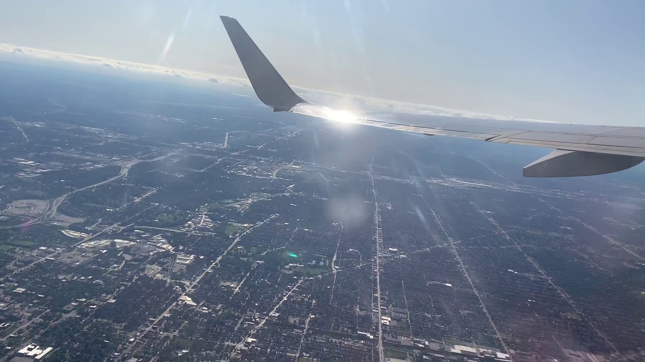 American Airlines 737 beautiful takeoff from MKE General Mitchell Airport (WI)