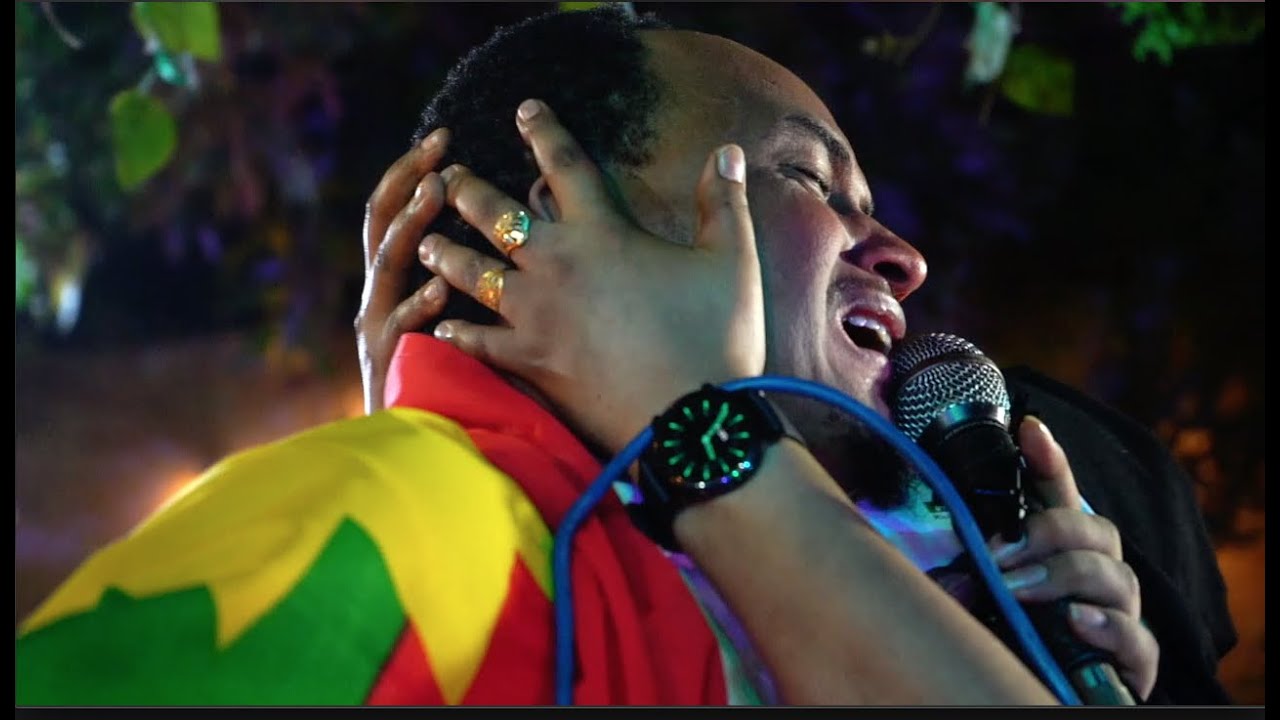 Artist Isaaq Zeeynuu Wallee Yaadannoo Artist Hacaaluu Hundeessaa wallisuun booyee nama boochise!