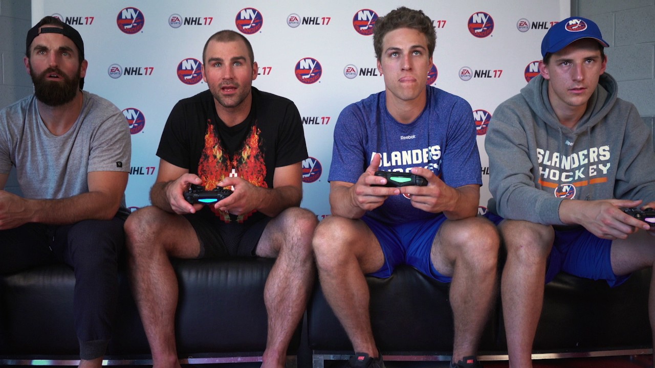 New York Islanders Play NHL 17