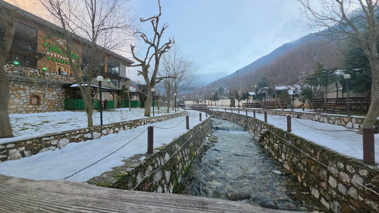 Makedonya'nın 6 yıldızlı restaurantı Villa Reka muhteşem bir mekan. Bahçesinden dere akıyor!