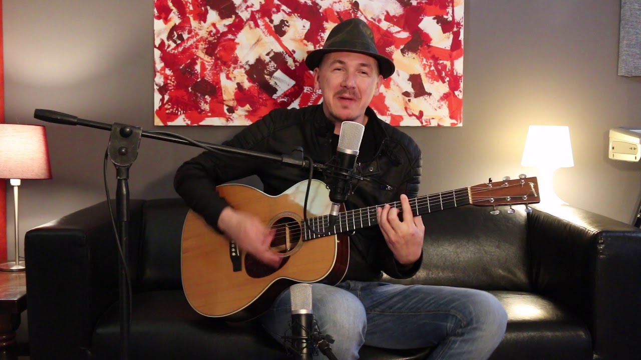 Carl Perkins - Blue Suede Shoes (Elvis Presley Version, Samuele Borsò Acoustic Cover)