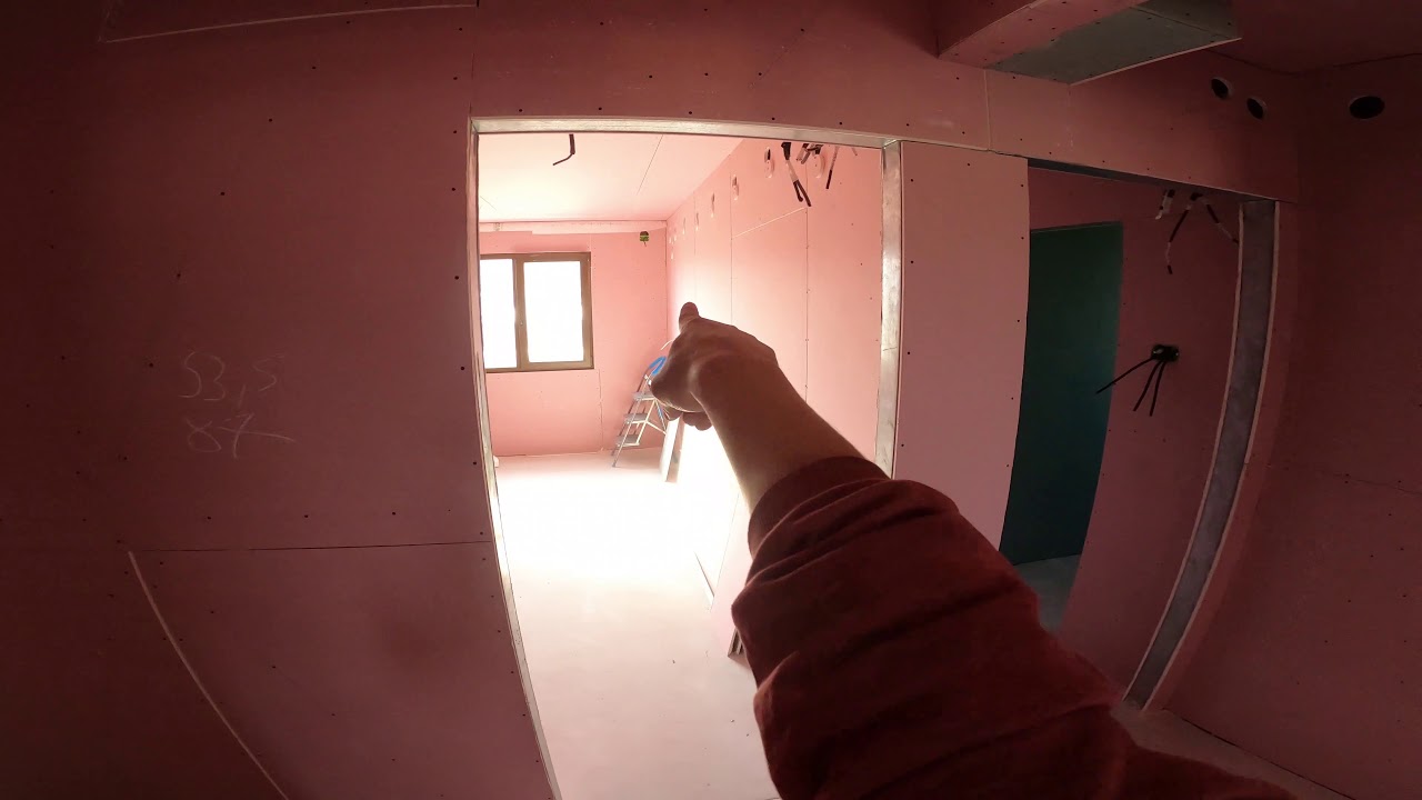 Tur de casa pe structura metaluca. Asa am facut interiorul.