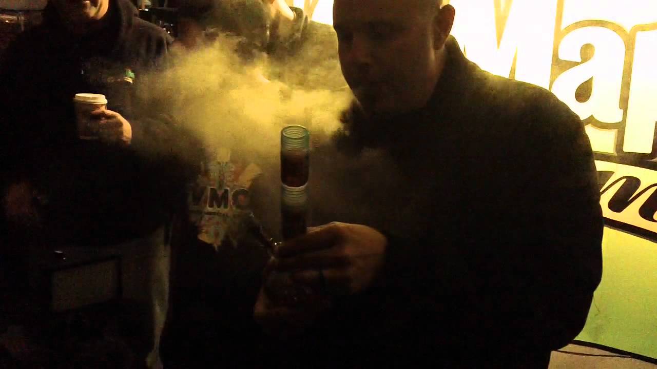 TheDankSelection Archives: TokeDaddy Slim's Vela G, Gil takes a fat one!