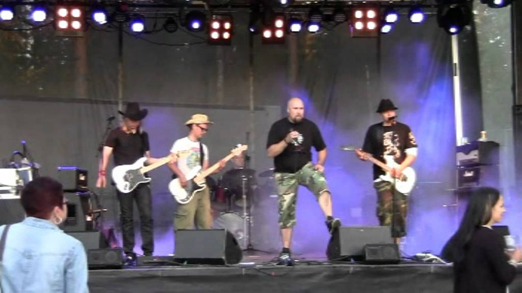 Holy Divers plays Wanted Dead or Alive (Bon Jovi) @ Original Sukeva, Sukeva Finland 20.7.2012