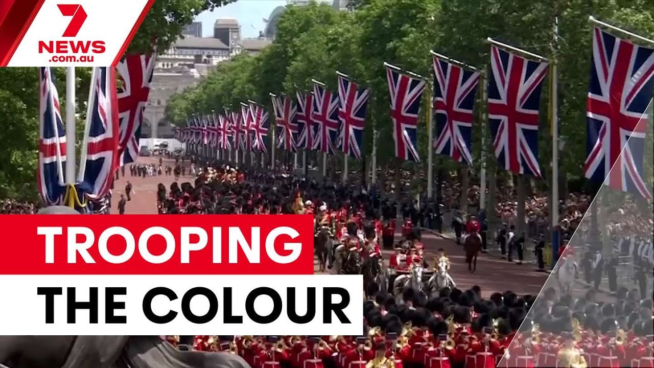 Члены королевской семьи отметили день рождения короля парадом Trooping the Colour | 7NEWS
