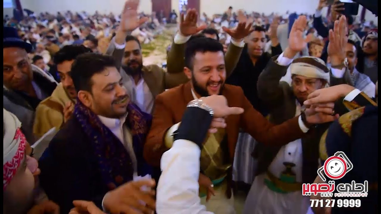 الفنان حمود السمه يدهش الحاضرين بالرقص اللحجي  في عرس عبدالغني الحروي وغناء الفنان رشدي العريقي