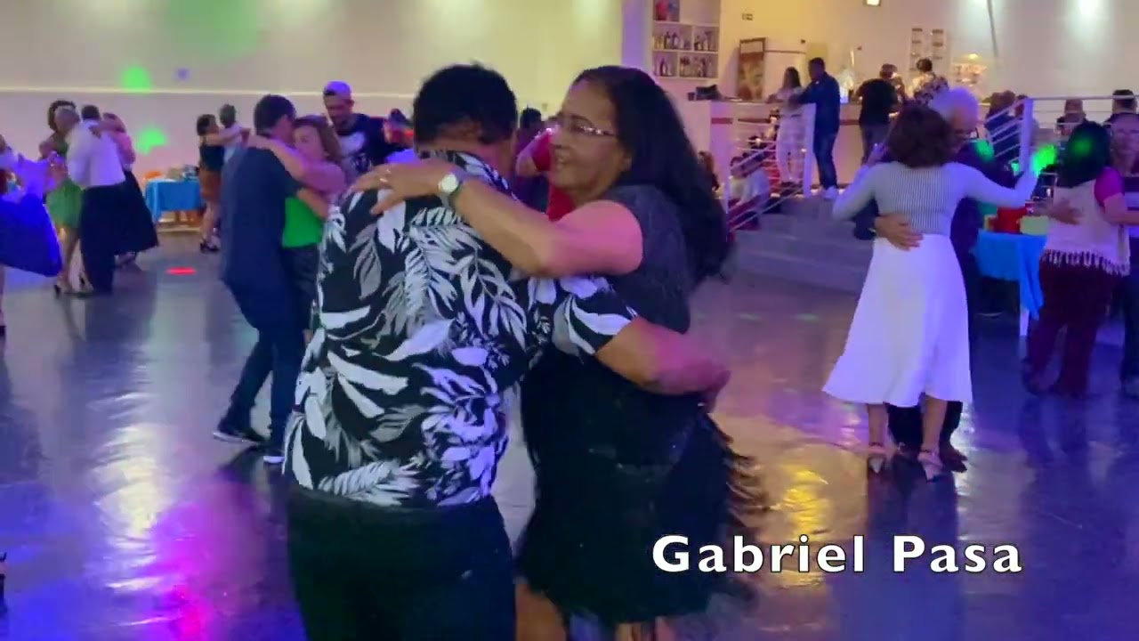 Gabriel Pasa forro baile no estancia rural em Sorocaba - Musica volta amor composi&ccedil;&atilde;o Nino Pasa