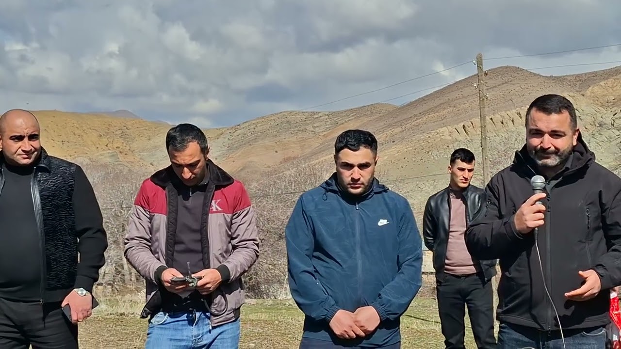 Qazilərimizin təbrikləri
