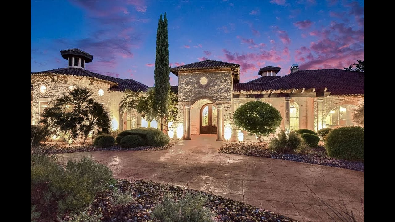 Sophisticated Stone Oasis in Boerne, Texas | Sotheby's International Realty