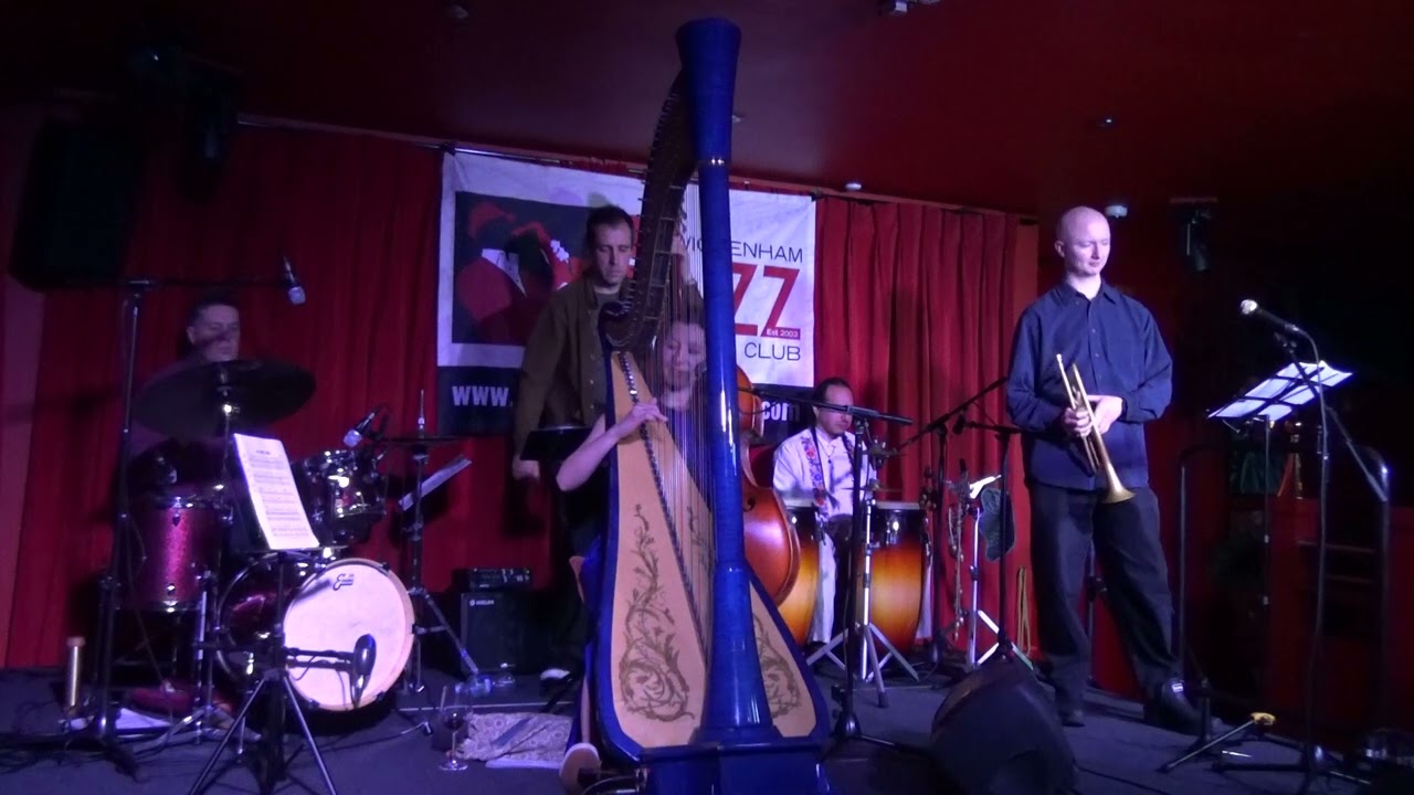 Tara Minton told a rapt audience at Twickenham Jazz Club her heart  wanted a more colourful life