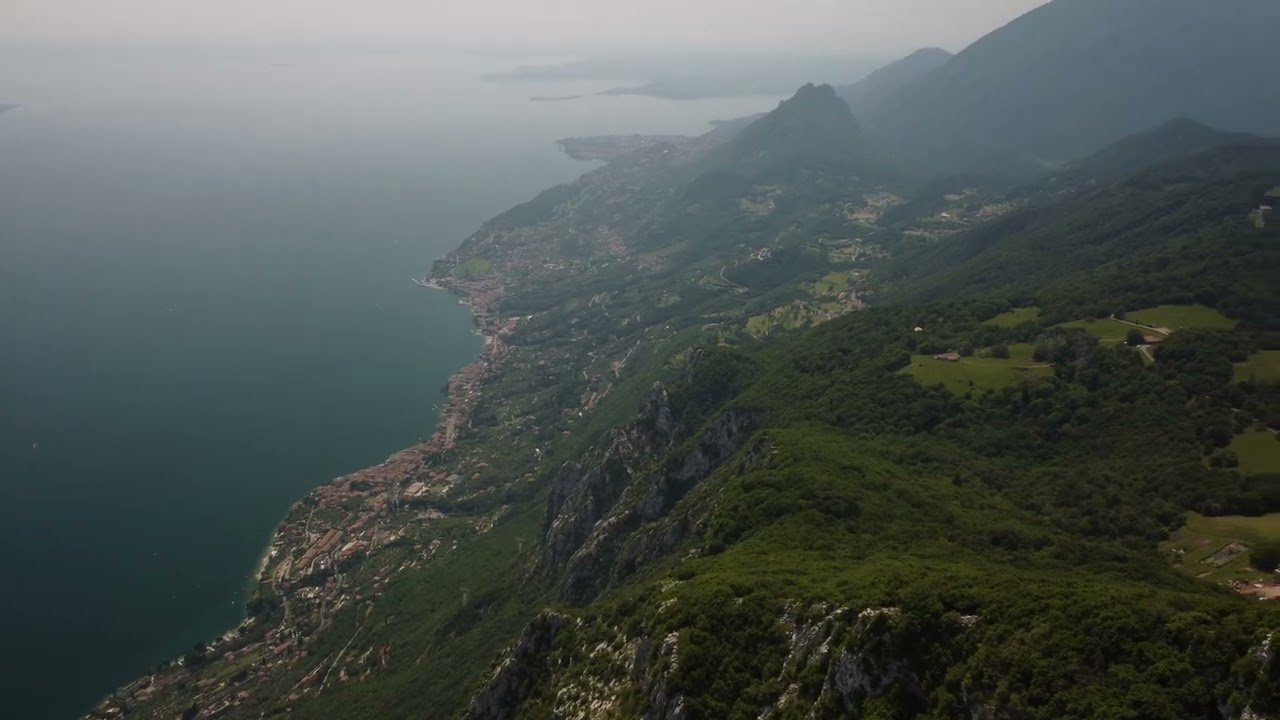 Lago di Garda by drone | Jezioro Garda z lotu ptaka | 4K