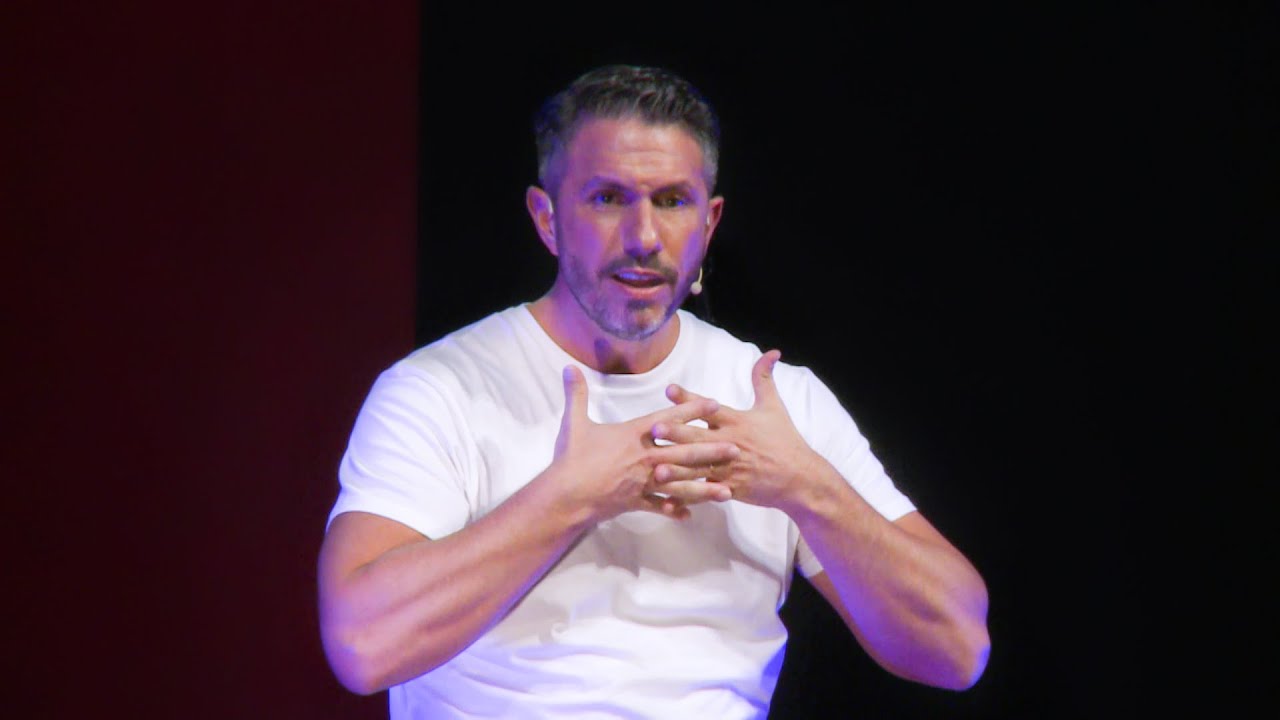 El poder de la música para una sociedad en armonía | Santiago Ruiz | TEDxCordoba