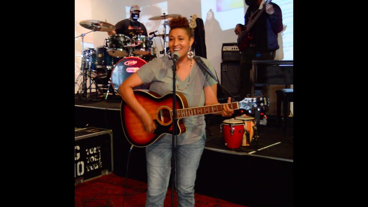 Iwalani Performs for Fluid Open Mic on July 22, 2020