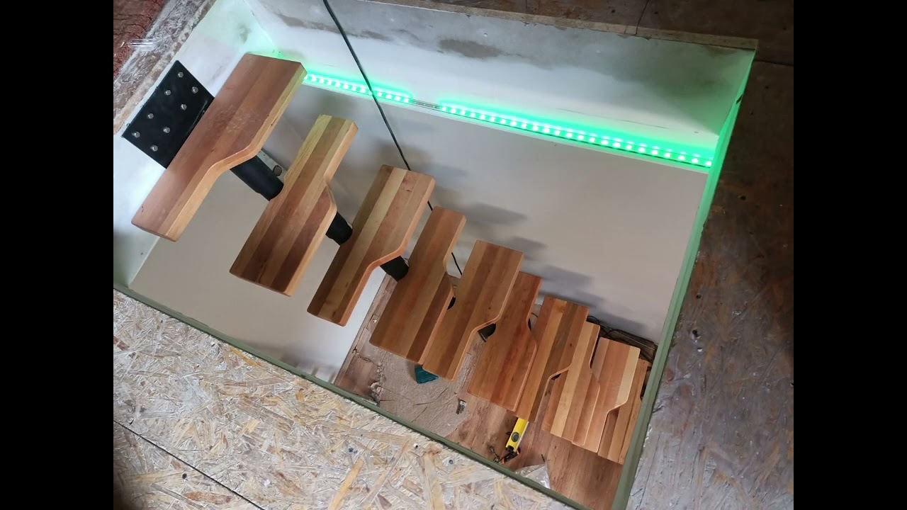 Schody modułowe typu atrium mini(Castorama).Installation of modular stair.