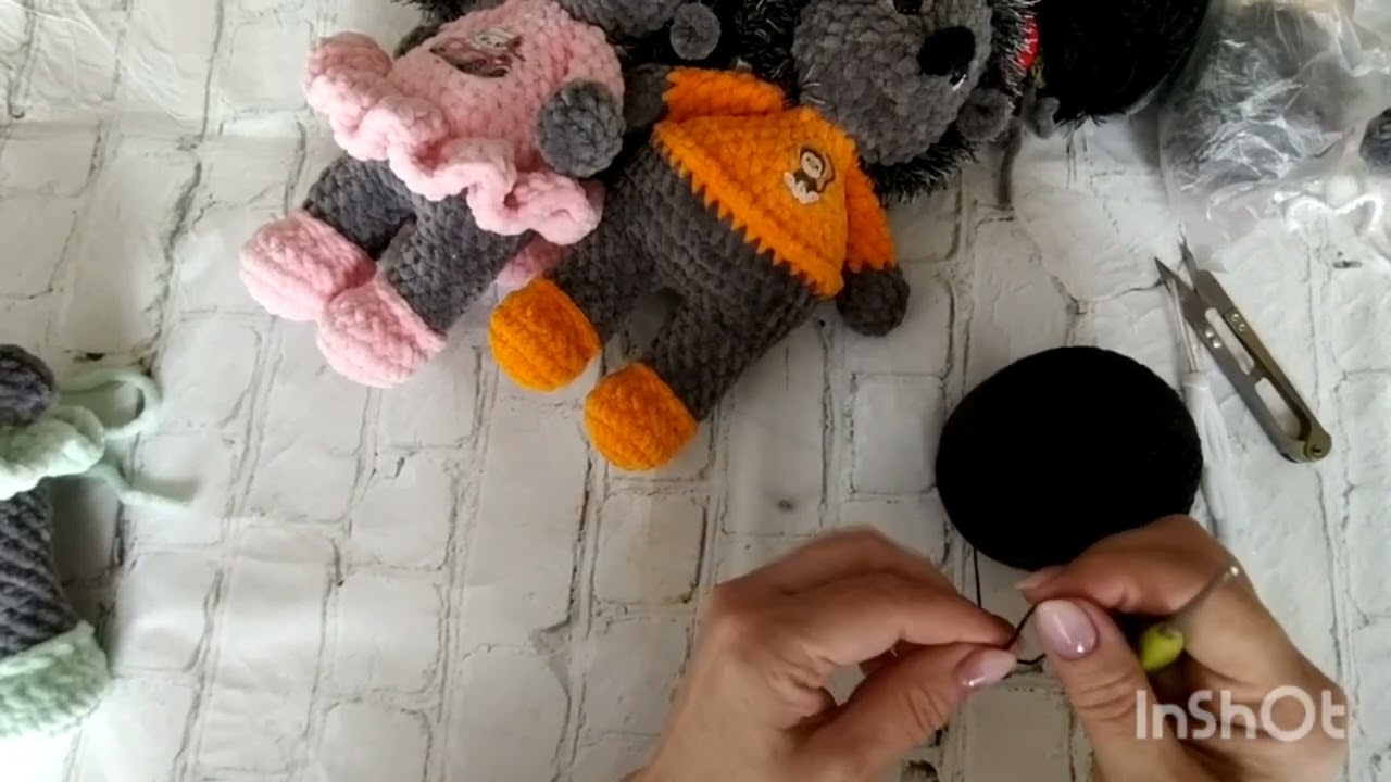 Ёжик из плюшевой пряжи крючком МК