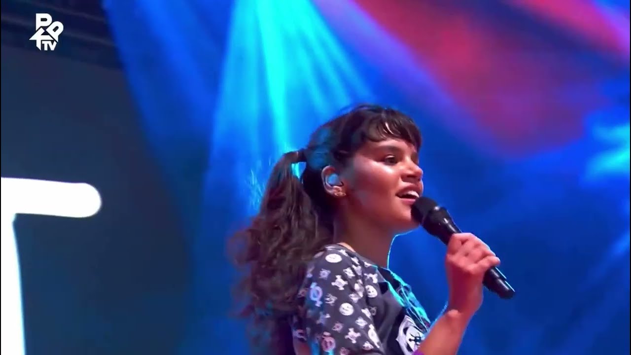 Rori au Pukkelpop chante 