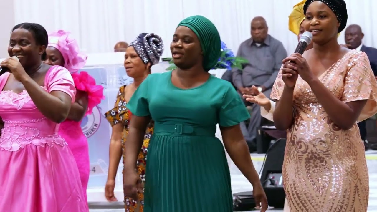 WE WORSHIP YOU -ADVICE CHOIR