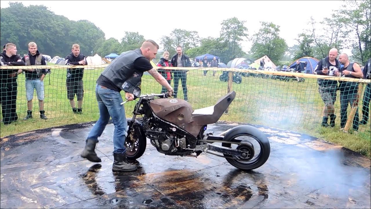 35 Jahre MF Frestedt Party und Burnouts ohne Gnade