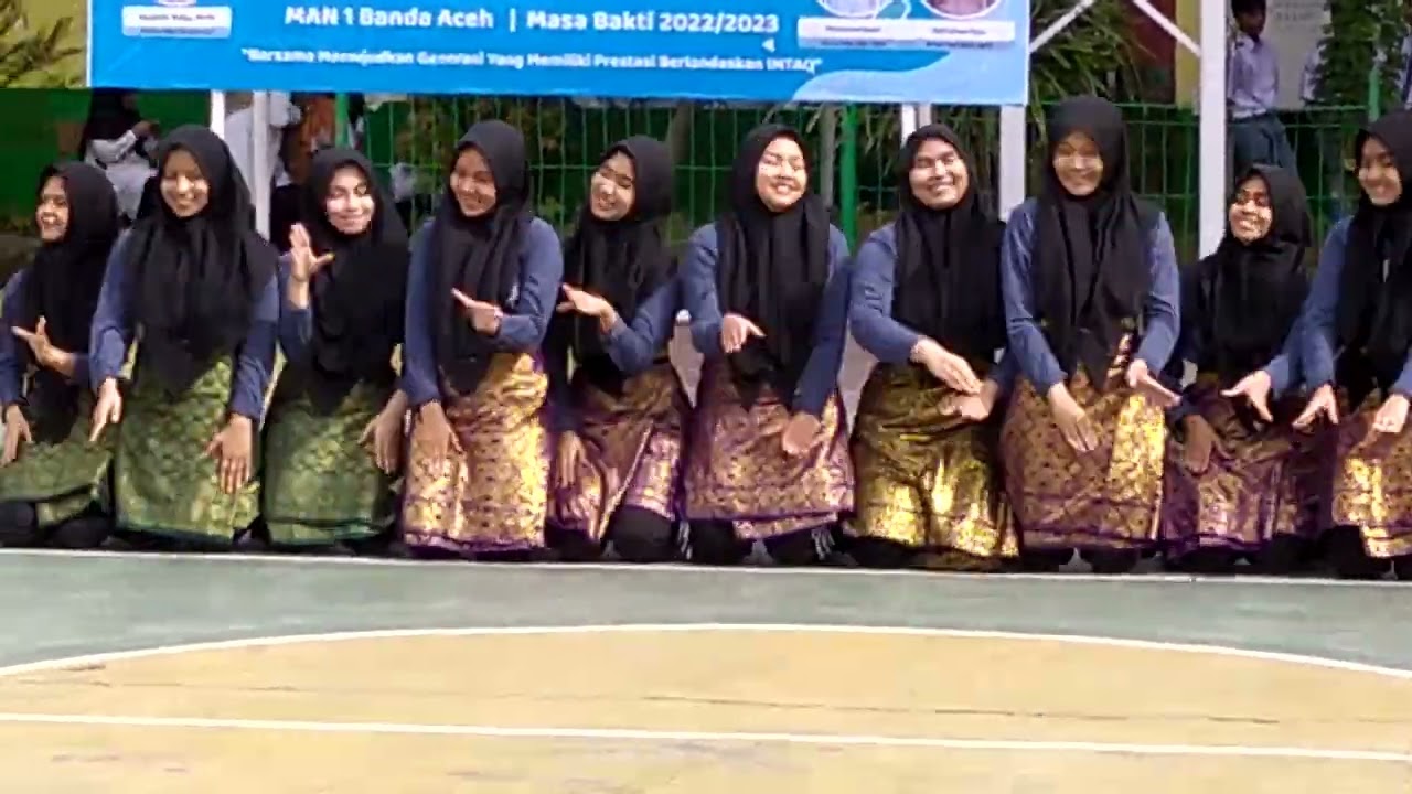 @nurzaitun1714 Full,Tarian Likok Pulo, Persembahan dari Siswa MAN 1  Banda Aceh. (26-9-2022).