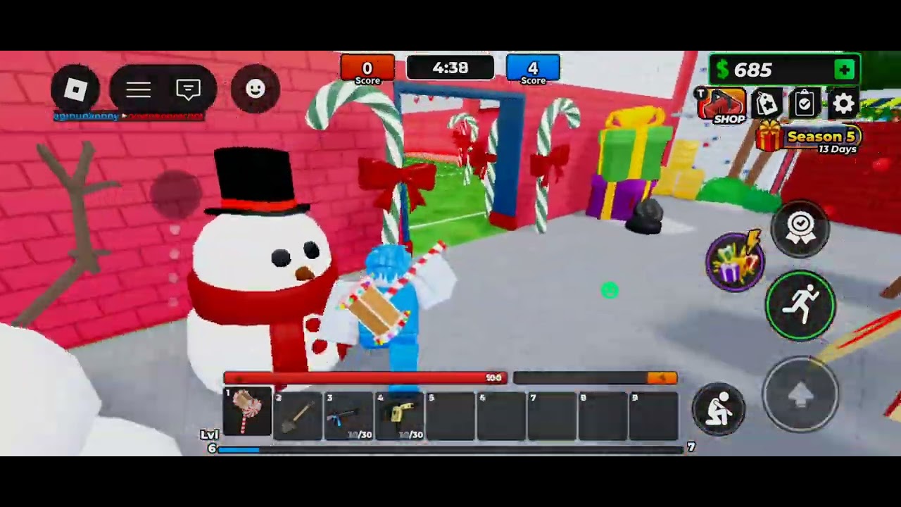 Playing flag wars (Don't judge my gameplay). I only started playing this morning at 