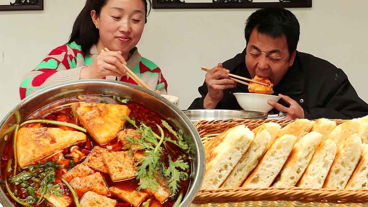 家庭版发面饼教程来了，暄软可口做法简单，配上火锅好吃的停不下来！【陕北改艳】