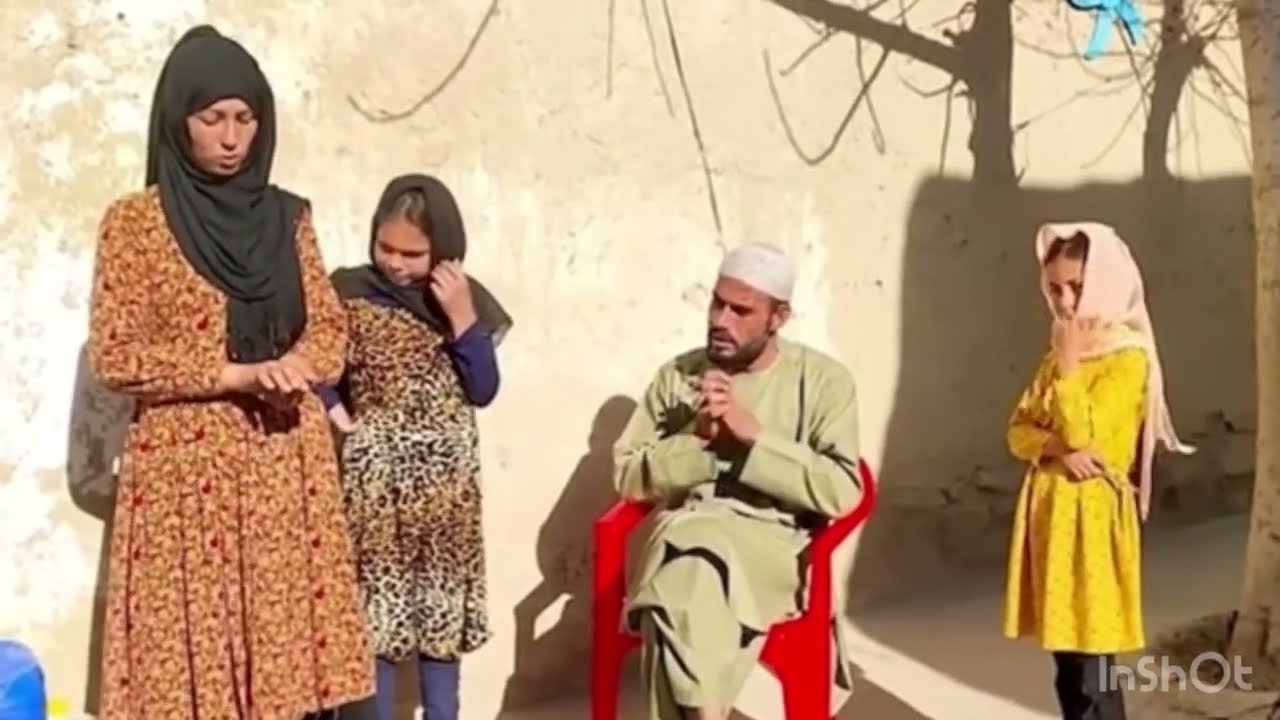 آیا این خانواده چقدر مسخره است در کارهای مسخره انجام می‌دهد و بسیار کارهای سلوکی است