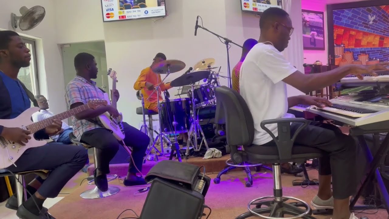 Wo mmere pa mu 🔥😘🎹🥁🎸🎺