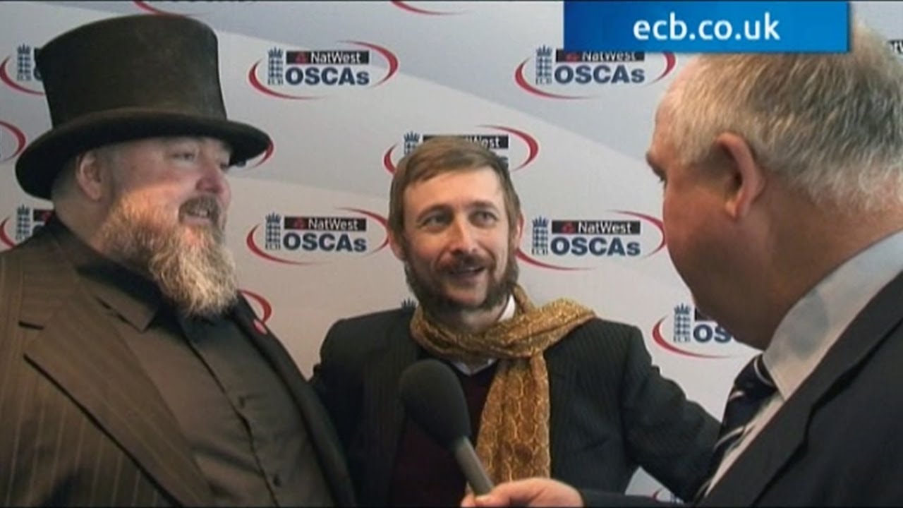 Mike Gatting interviews Duckworth Lewis Method