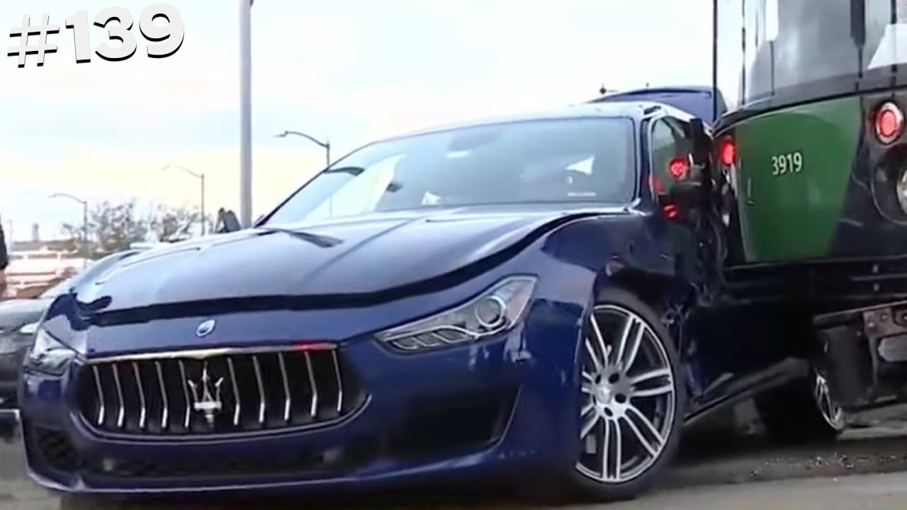 Idiots In Cars 