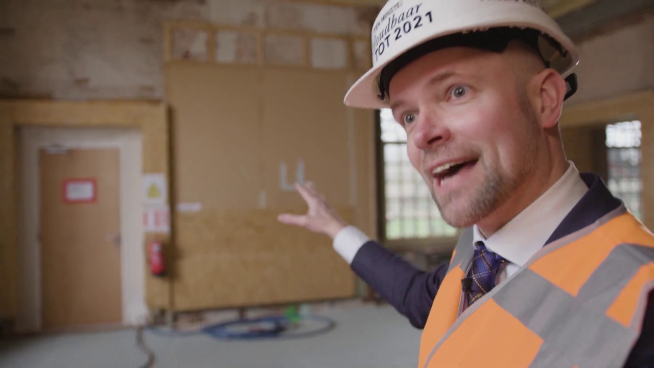 Sporen in de paleismuren