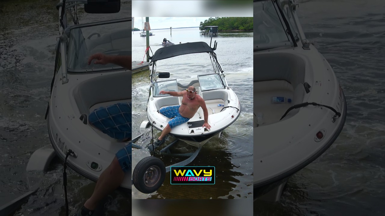 What is this Captain doing at Haulover?? | Wavy Boats