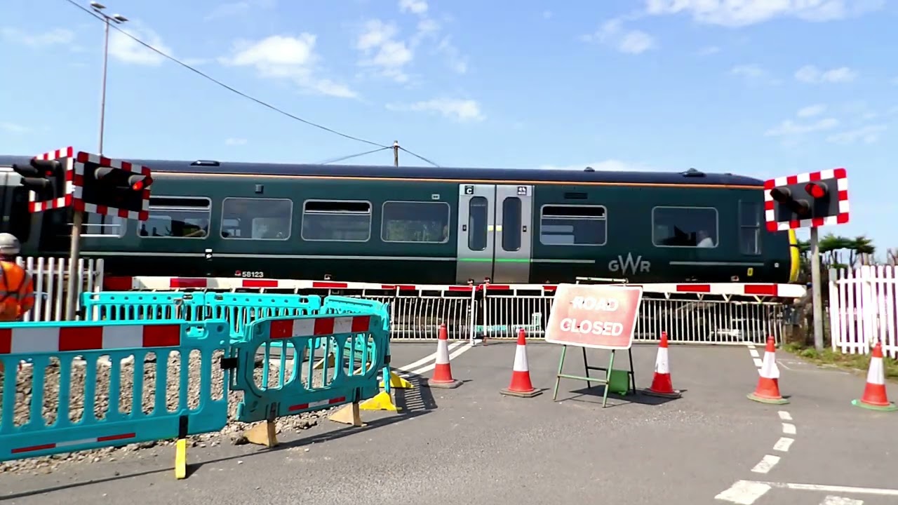 Puxton & Worle level crossing