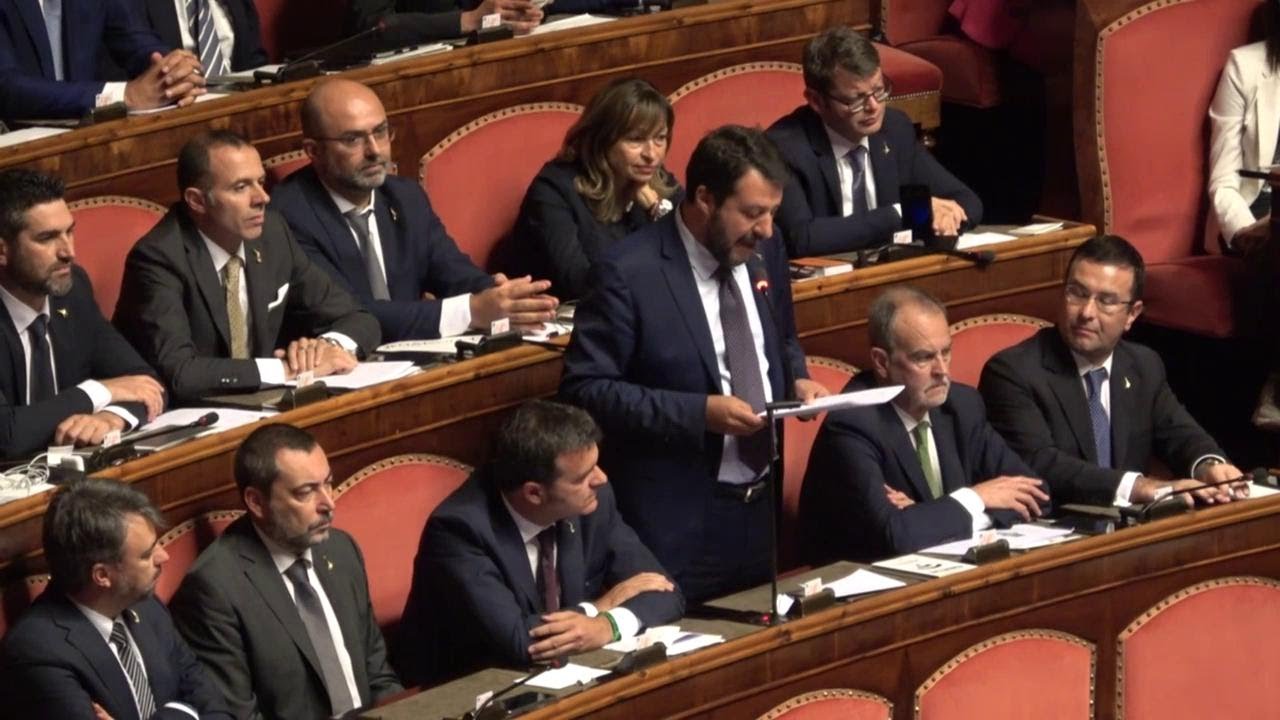 Salvini contro il premier: 