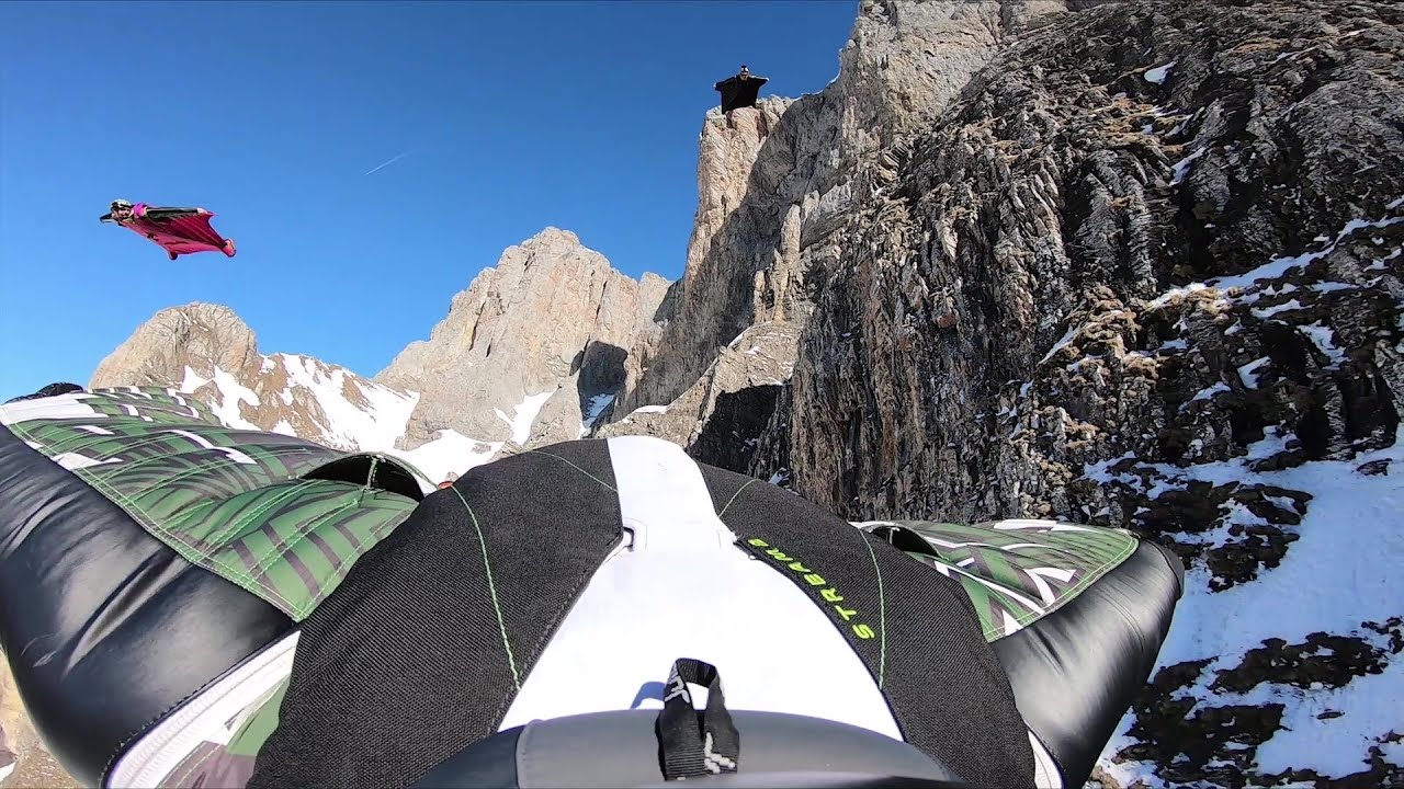 Varan Winter Wingsuit BASE