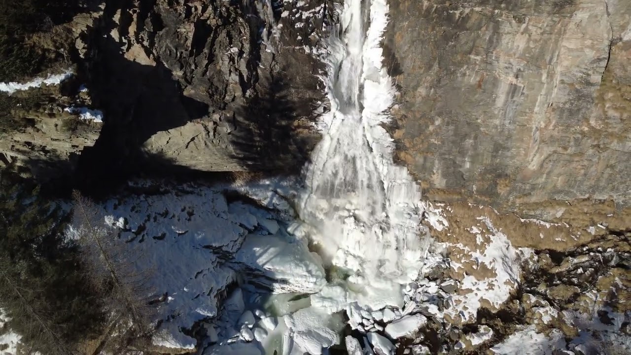 Cascata del Devero Ghiacciata - DJI Mini 4K