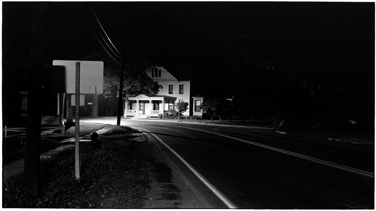 Suburban Neighborhood At Night - Vorort Bei Nacht / V&ouml;gel Autos Grillen - Atmosphere - HQ