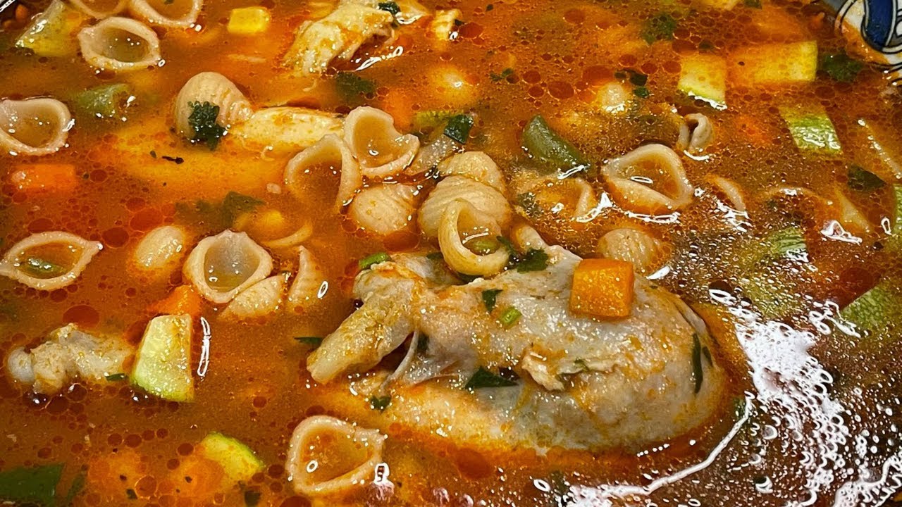 Cómo Preparar Una Rica Sopa De Conchita Con Pollo y Verduras La Cocina De Sol