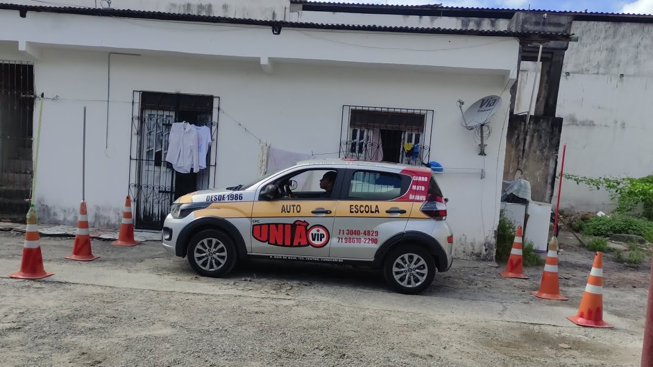 ESTACIONAMENTO É BALIZA, INSTRUTOR LUZEMÁRIO E SUA ALUNA RAFAELA, AUTO ESCOLA UNIÃO VIP CAMAÇARI.