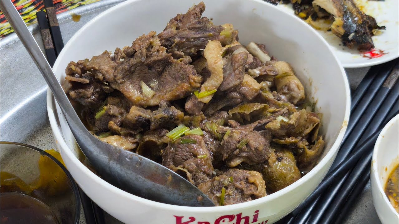 Vịt nấu sấu (vào bếp ồn ào )