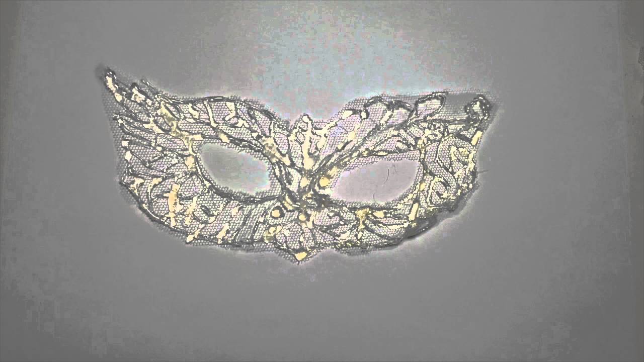 CARNEVALE CON LA MASCHERA EFFETTO PIZZO