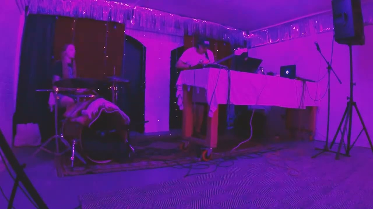 Live Set at Ronald Records