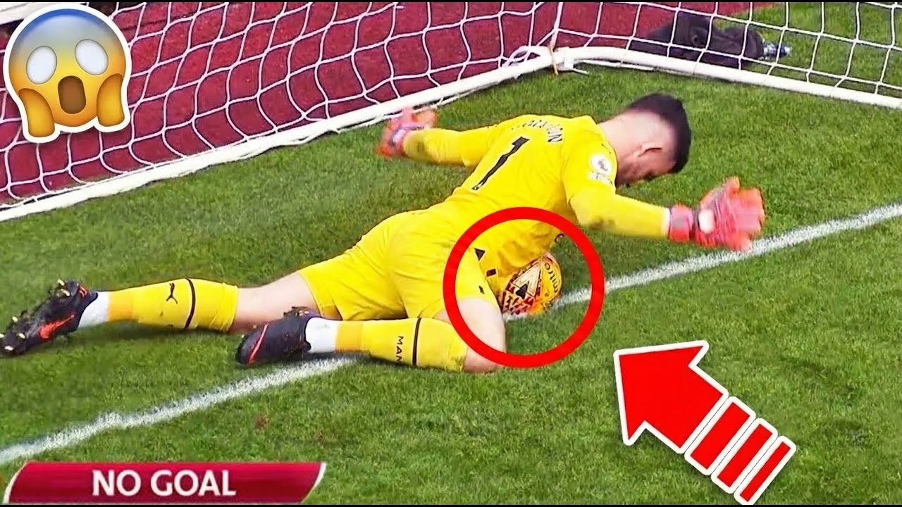 TOP 35 PARATE IMPOSSIBILI che ti faranno GODERE ⚽🧤