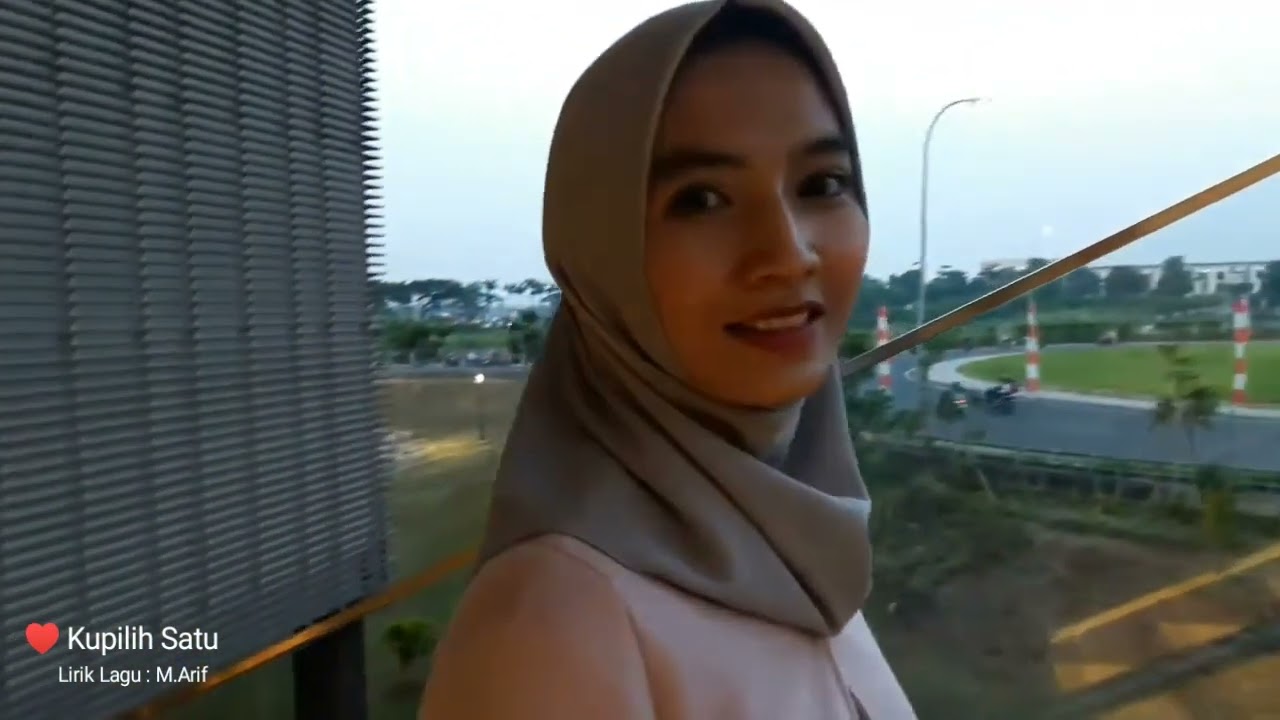Kupilih Satu | Lirik Lagu : M.Arif