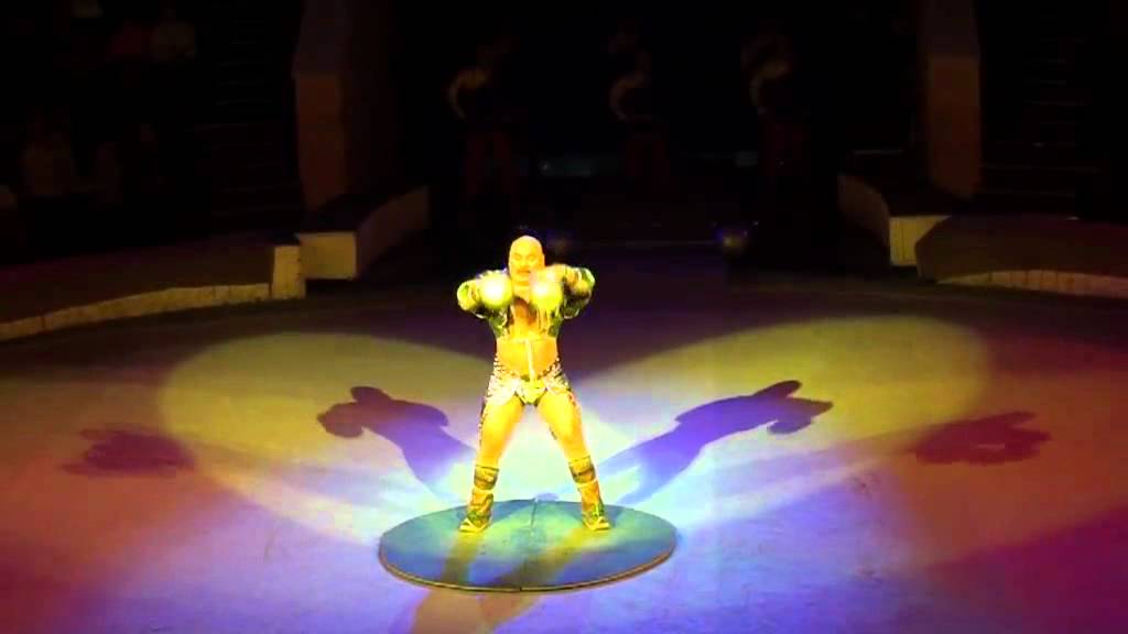 Mongolian Circus - The Strong Man act (Hund jin - Amarjargal)