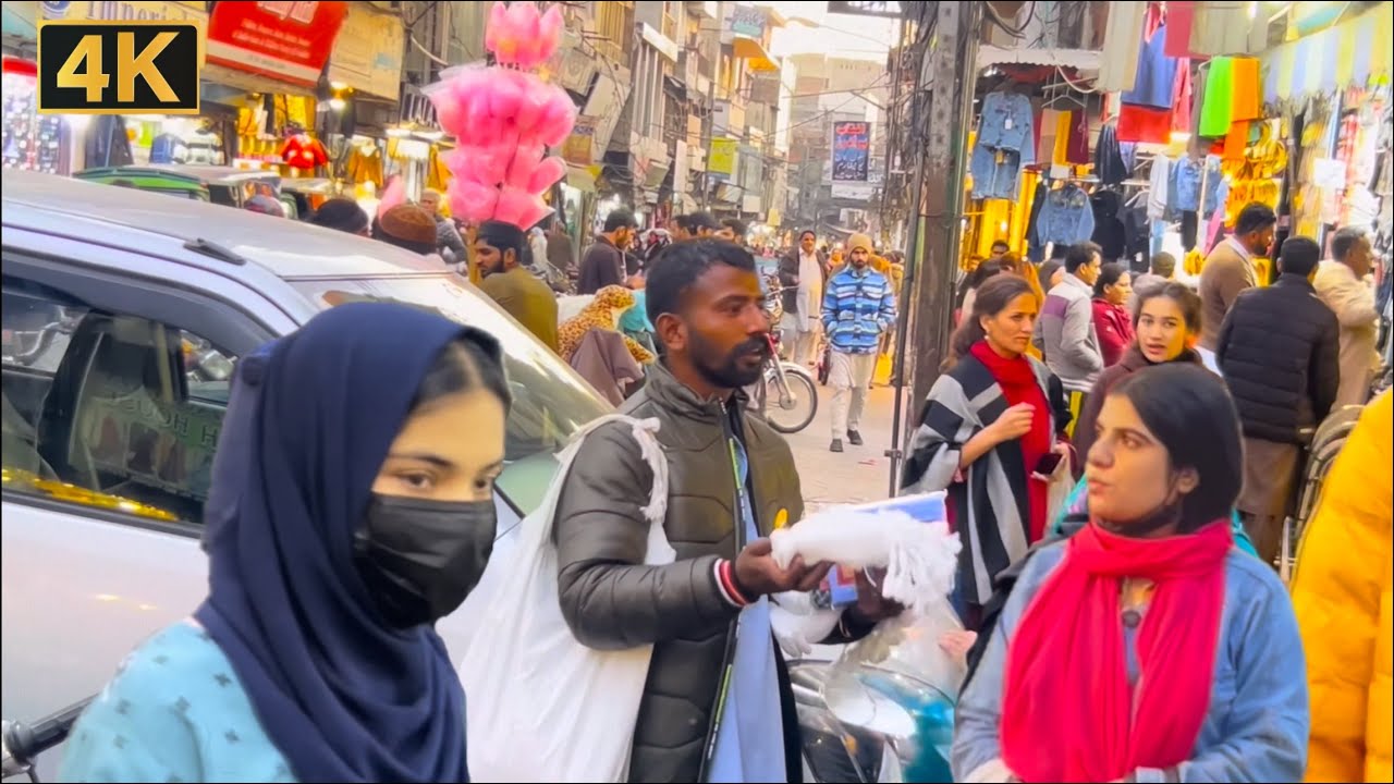 Exploring Lahore’s Non-Stop Street Energy 🇵🇰 | Walking Through Crowded Bazaars in 4K